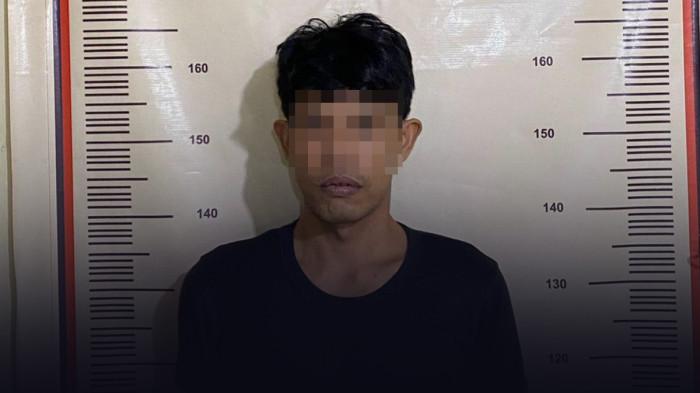 Mantan Karyawan Bobol Kafe, Rekaman CCTv Mengungkap Aksinya Saat Mencuri HP dan Uang