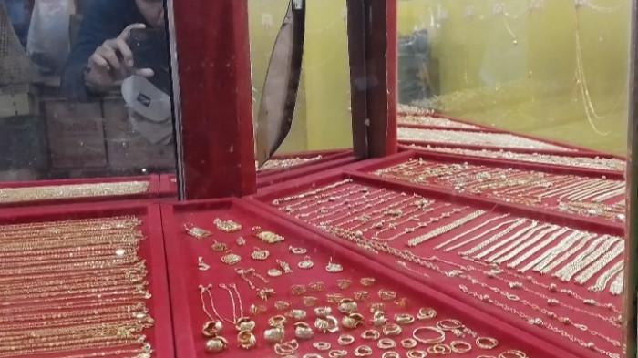 Harga Emas di Anambas Hari Ini Kamis 30 Oktober 2025, Emas 23 Karat Rp2.118.000 per Gram