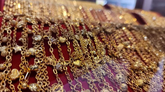 Daftar Harga Emas di Batam Hari Ini, Cek Harga Emas di Toko Mas Sumbar Baru dan Toko Mas Banda Baru