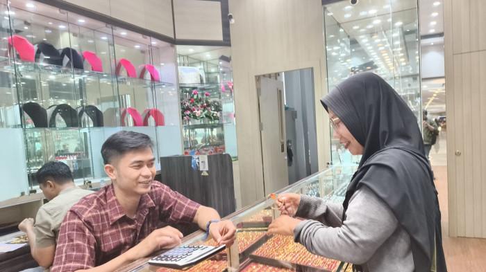 Harga Emas di Batam Hari Ini Turun Lagi, Intip Harga Emas di Toko Mas Fajar