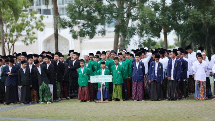 Walikota Batam Pimpin Upacara Hari Santri 2025, Amsakar Sampaikan Pesan Mendalam Menteri Agama