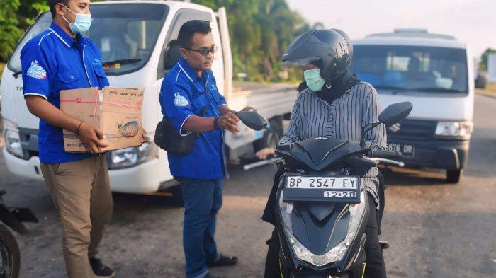 Mindy Air Mineral Berbagi Kebahagiaan Ramadhan Melalui Takjil Gratis