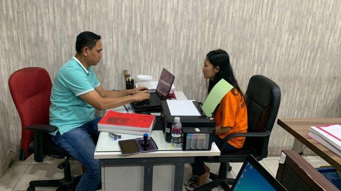 Curi 143 Unit Handphone, Karyawati PT Satusa di Batam Ditagkap Polisi, Kerugian Ratusan Juta