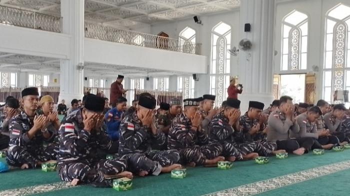 Jelang HUT ke-80 TNI, Prajurit dan Pejabat di Anambas Gelar Doa Bersama