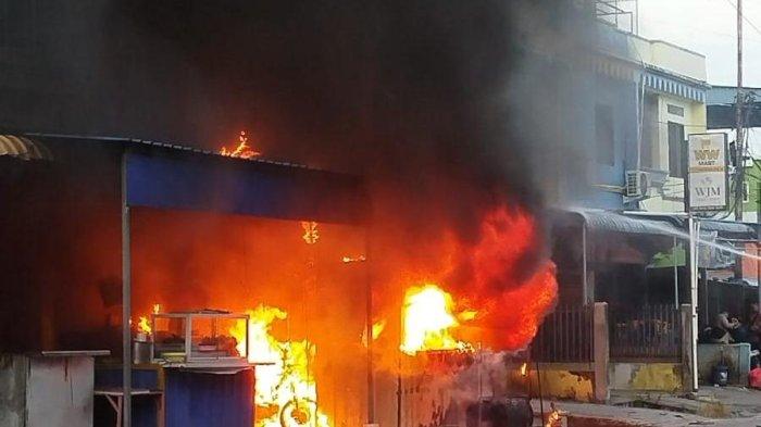 Breaking News, Kebakaran di Karimun Kepri Hanguskan Ruko Kios BBM di Baran Kepri