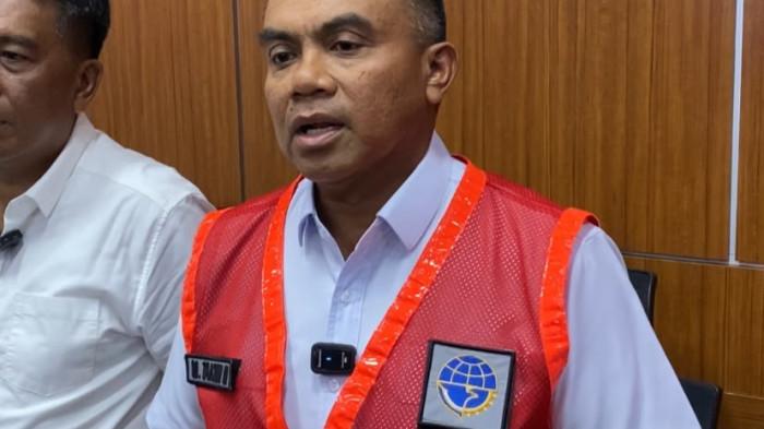 KSOP KHUSUS BATAM - Kepala KSOP Batam, M. Takwim Masuku, S.T., M.MT menyampaikan progres penangangan kapal kargo MV Golden Star 1 yang tenggelam dekat Selat Singapura dekat Kota Batam, Provinsi Kepulauan Riau (Kepri), Senin (8/6/2026).