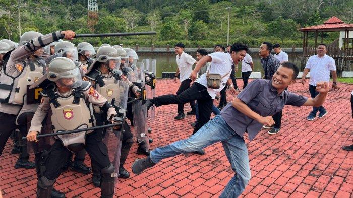 Jelang Hari Buruh, Polres Lingga di Kepri Kerahkan Pasukan dalam Latihan Dalmas