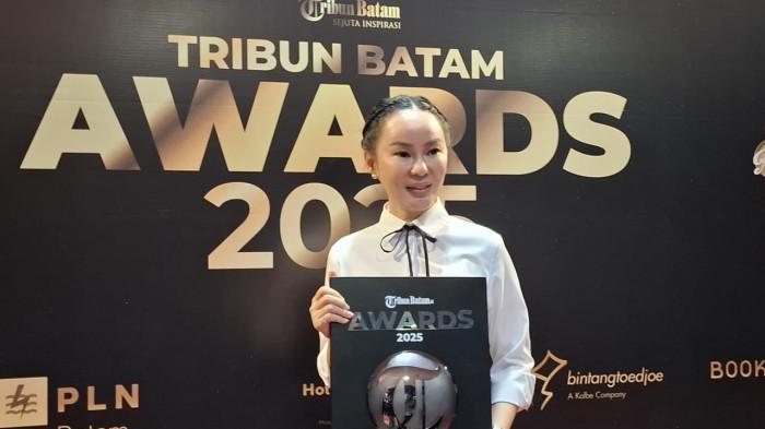 Cerita Wakil Walikota Batam Dapat Tribun Batam Awards 2025, Li Claudia: Ini Buat Emak-emak Batam