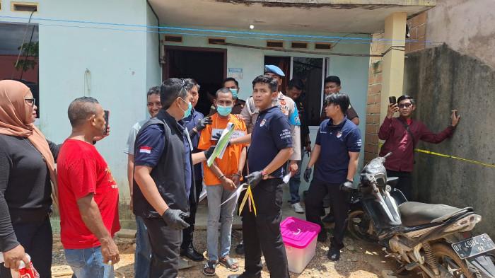 Niko Gemetar Tahan Amarah Depan Laki-laki yang Habisi Nyawa Adiknya Usai Rekonstruksi