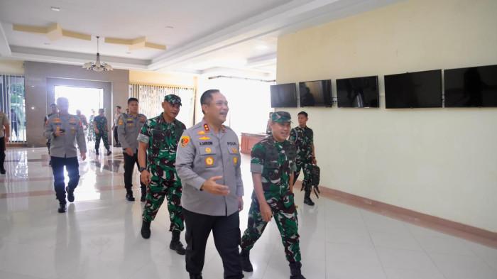 Perkuat Keamanan Perbatasan, Pangdam XIX/Tuanku Tambusai Datangi Polda Kepri di Batam