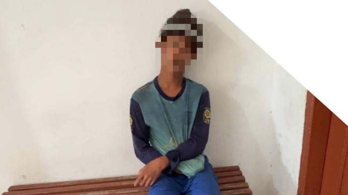 DITANGKAP WARGA - Pemuda berinisial Eg, ditangkap warga  karena diduga hendak mencuri sekira pukul 02.30 WIB, di Bukit Abun, Dabo Lama, Singkep, Kabupaten Lingga, Provinsi Kepri, Senin (13/4/2026).