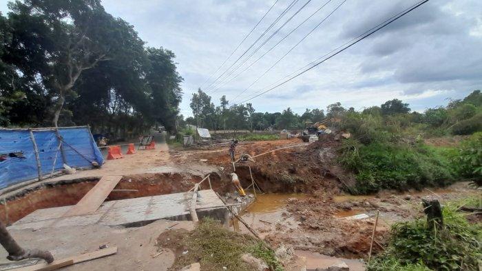 Perbaikan Jalan Amblas di Bintan ini Pakai APBD Kepri Telan Rp 678 Juta