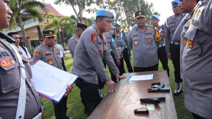 Wakapolda Bersama Kabid Propam Polda Kepri Periksa Senjata Api Anggota, Ada Apa?
