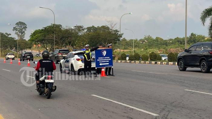 Daftar 7 Berita Populer Hari Ini, Polresta Barelang Lakukan Kanalisasi Jalan, Motor di Lajur Kiri
