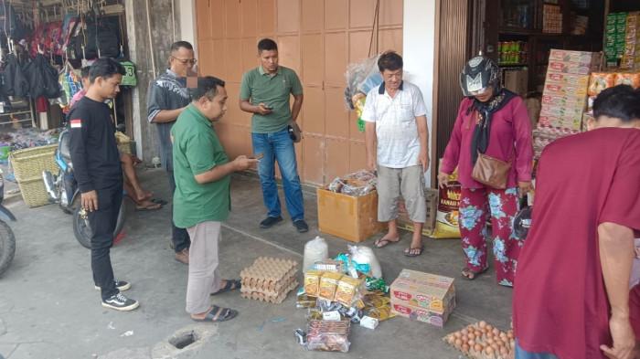 Polres Lingga Sidak Pertokoan Pastikan Stok dan Harga Bahan Pokok Tetap Stabil