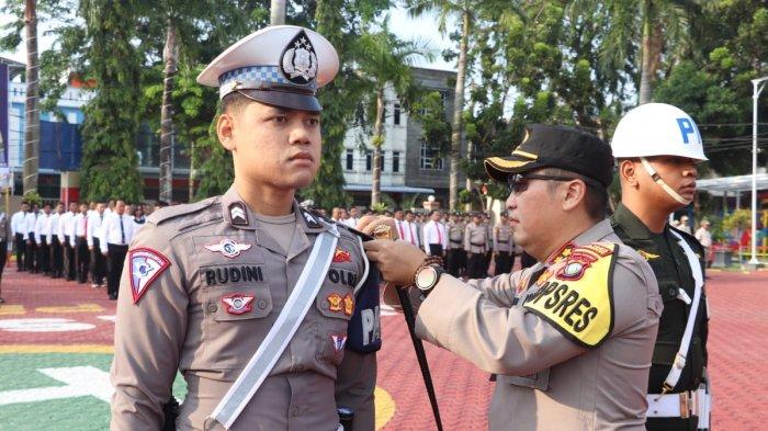 Razia di Karimun Sasar Tujuh Pelanggaran, Termasuk Main Ponsel saat Berkendara