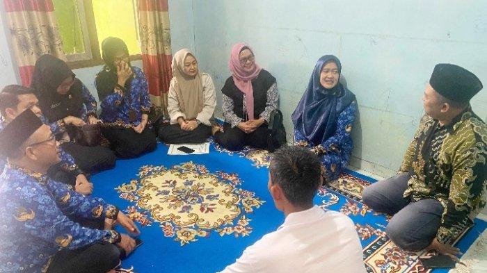 Manajemen RSUD Embung Fatimah Batam Kunjungi Rumah Alif, Humas: Kami Berduka