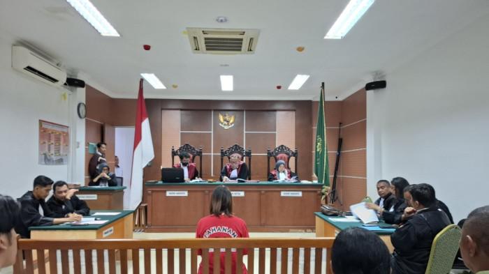 Sidang Perdana Majikan Aniaya ART di Batam, Roslina Didampingi Empat Pengacaranya