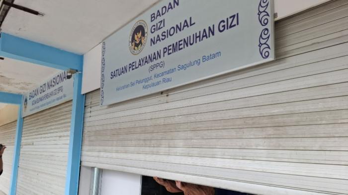 PROGRAM MBG DI BATAM - Dapur Satuan Pelayanan Pemenuhan Gizi (SPPG) di Kelurahan Sei Pelenggut, Kecamatan Sagulung, Kota Batam, Provinsi Kepulauan Riau (Kepri), Kamis (2/10/2025).