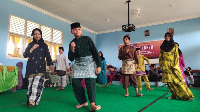 Tarian Zapin Jadi Warisan Budaya, SMPN 1 Singkep Lingga Lestarikan Lewat Gelar Karya - Tari-Zapin-Kote-Lingga.jpg