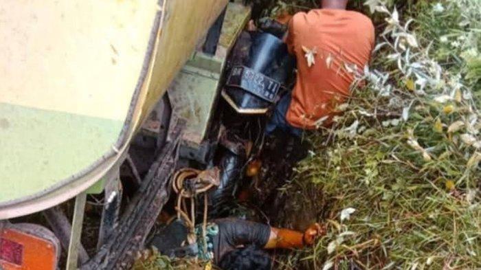 Kecelakaan Maut di Bangka, Sopir Truk Diduga Ngantuk, Tabrak Truk Lain, Seret 2 Motor, 1 Orang Tewas