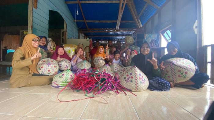 Tudung saji Lundang Lingga Kepri