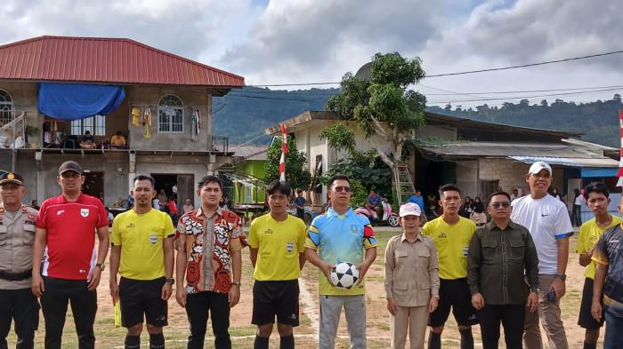 Turnamen Mini Soccer Desa Matak Dimulai, Bupati Anambas Dukung Lahirnya Bibit Atlet Daerah
