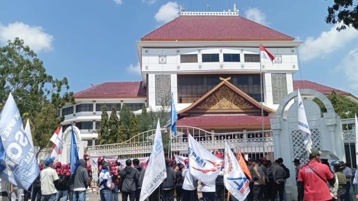 Breaking News, Buruh di Batam Kembali Turun ke Jalan, Bawa 8 Tuntutan Buat Pemerintah