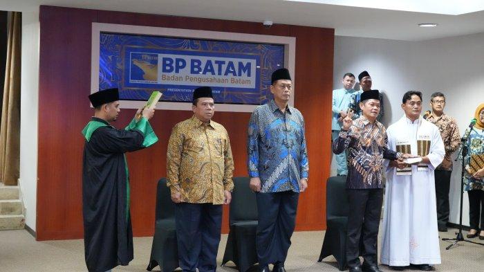 Wakil Kepala BP Batam Lantik Tiga Pejabat di Lingkungan BP Batam