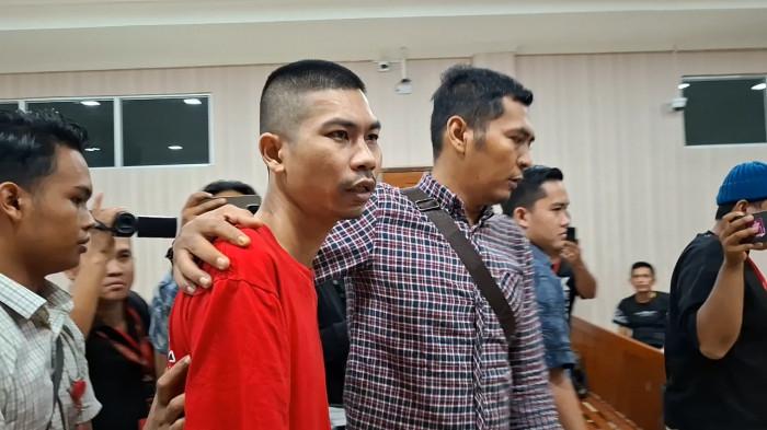 Terdakwa Weerapat Phongwan usai jalani sidang vonis, Jumat (6/3/2026)