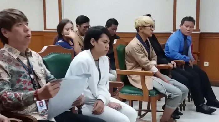 Resmi Bercerai dengan Aming Setelah 10 Kali Sidang