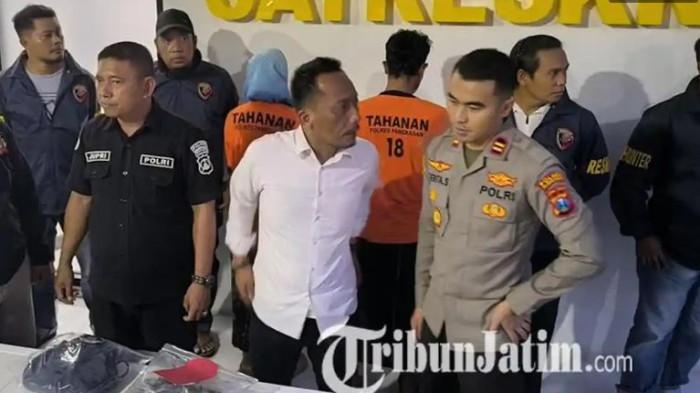 Suami Istri Bunuh dan Bakar Pak Ustad Karena Cemburu, Jasadnya Dibiarkan di Pinggir Jalan