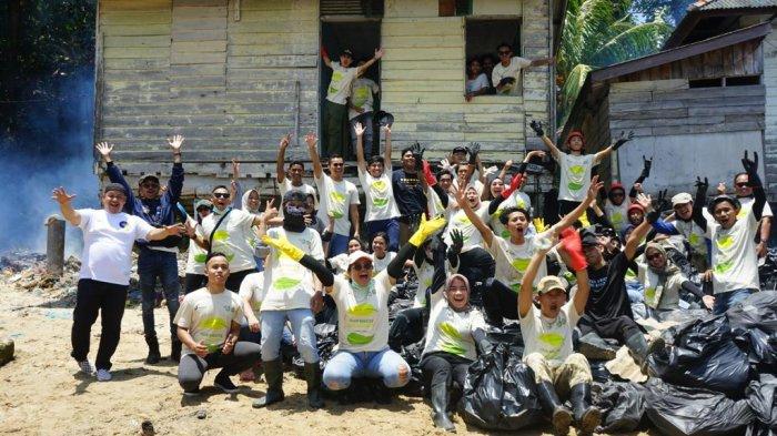 Sahabat Humas BP Batam dan Pertamina Angkut 4 Ton Sampah di Belakang Padang