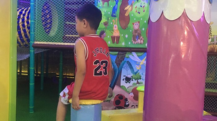 VIRAL! Bocah Ini Nekat Surati Bos Ayahnya. Permintaannya Bikin sang Ayah Kaget