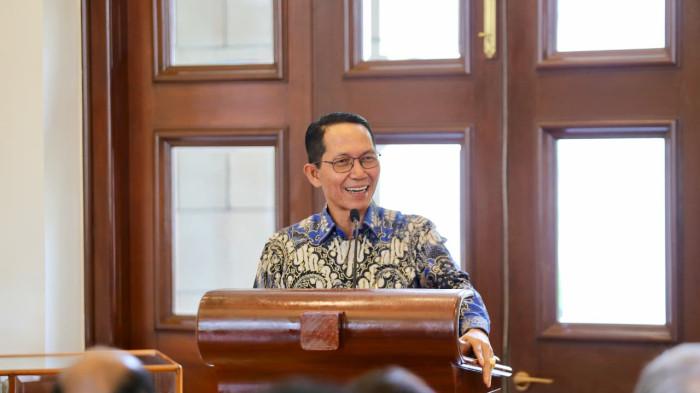 Amsakar Achmad dan Li Claudia Chandra Perkuat Hubungan dengan Singapura