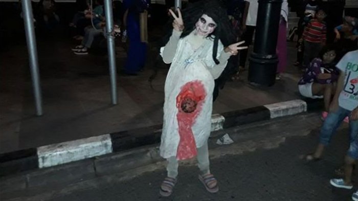 HIII! Ada Penampakan Hantu di Jalan Asia-Afrika Bandung