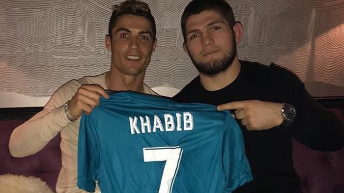 Khabib Nurmagomedov vs Justin Gaethje, Cristiano Ronaldo Dukung Khabib: Pasti Menang Saudaraku