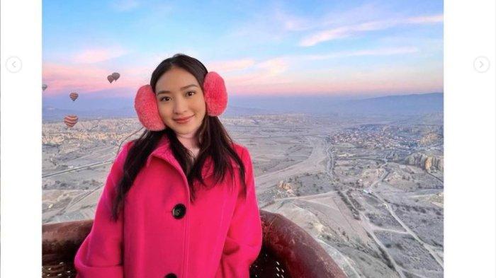 Natasha Wilona Jalani Karantina usai Pulang dari Dubai, Bareng Verrell Bramasta?