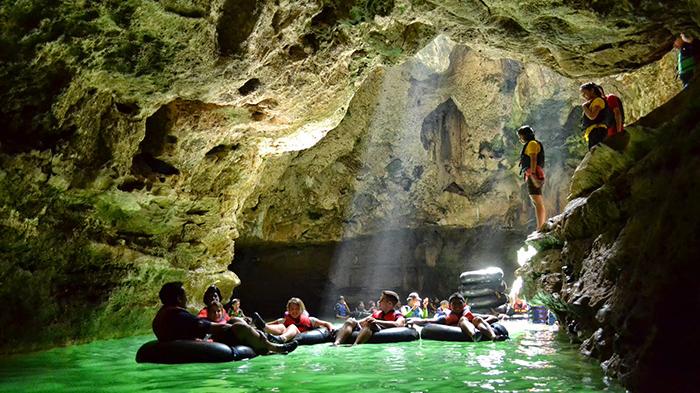 Keajaiban Air 'Mutiara' di Goa Pindul Yogyakarta - goa-pindul-yogyakarta_20160514_190158.jpg
