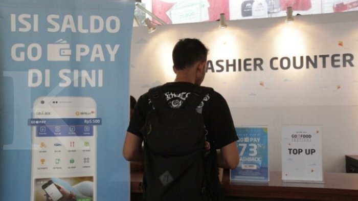 Cara Top Up Saldo GoPay dari OVO, M-Banking BCA, dan Mandiri