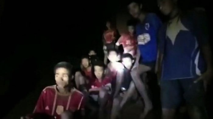 Terjebak di Gua Thailand! Keluar dari Gua, 4 Remaja Ini Minta Makan Nasi