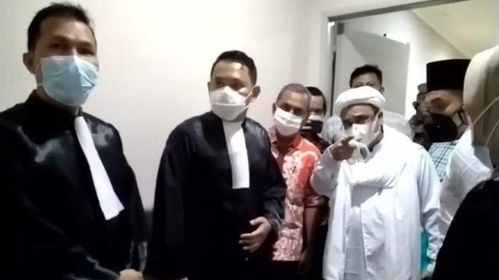 Habib Rizieq Shihab Bebas Bersyarat Hari Ini, Kuasa Hukum Ucap Alhamdulillah
