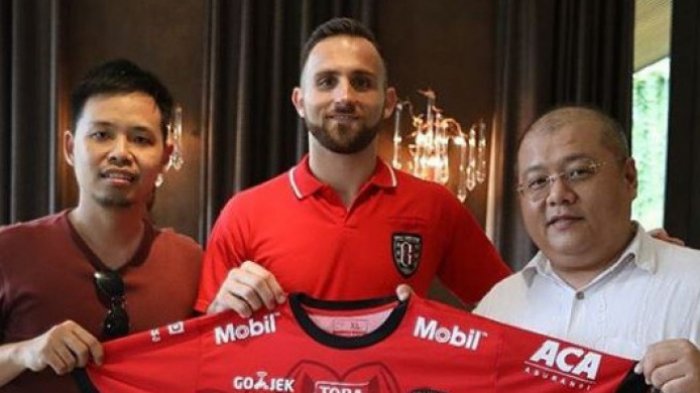 Striker Bali United Ilija Spasojevic Pemain Terbaik Individual Award BRI Liga 1 Bulan September