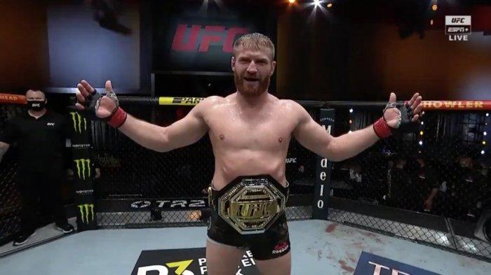 Hasil UFC 259, Kalahkan Israel Adesanya, Jan Blachowicz Juara Dunia Kelas Light Heavywigh