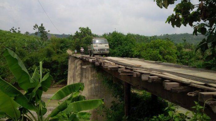 Bikin Deg-degan! Jembatan Sunut, Sudah 41 Orang Jatuh 4 Tewas. Ini Kesaksian Warga!