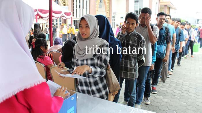 Begitu Dibuka, Job Fair SMKN 1 Tanjungpinang Diserbu Ribuan Warga