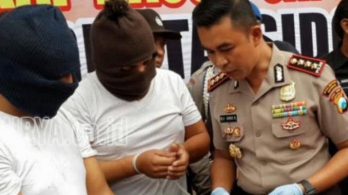 Tiga Warga Negara Peru Ini Bobol Dua ATM di Sidoarjo. Uang Curian Kemudian Ditukar ke Dolar