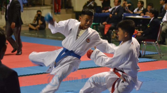 Paling Banyak Rebut Medali, BKC Batam Raih Juara Umum Kejuaraan Karate Internasional