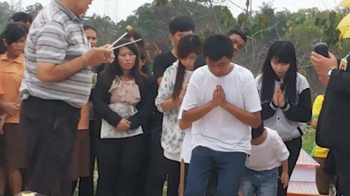 Orangtua Dewi Aprilian Penuh Sesal dan Masih Terpukul