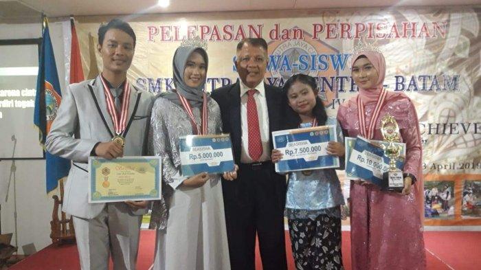 SMK Putra Jaya Center Batam Hasilkan Siswa dan Siswi Berprestasi dan Siap Kerja